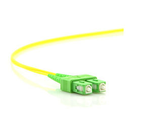 APC Sc με ενιαίο τρόπο 2,0 σκοινιού μπαλωμάτων οπτικής ίνας λογότυπων συνδετήρων τον ελεύθερο καλώδιο άλματος
