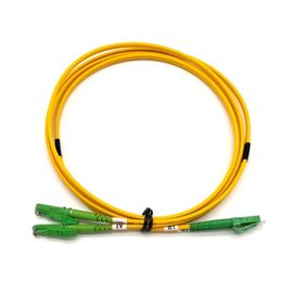 Κίτρινο APC οπτικών ινών σκοινιού μπαλωμάτων Outjacket E2000 PVC συνδετήρων SM DX μετάλλων ΚΑΠ εσωτερικό